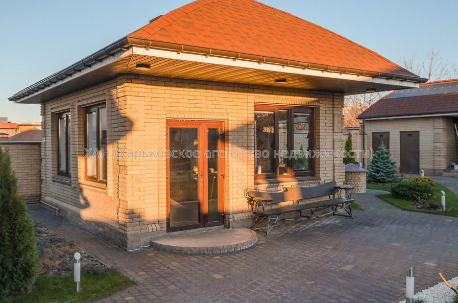 Продам будинок, Алексеевская ул. , 420 м², 15 соток, капитальный ремонт 