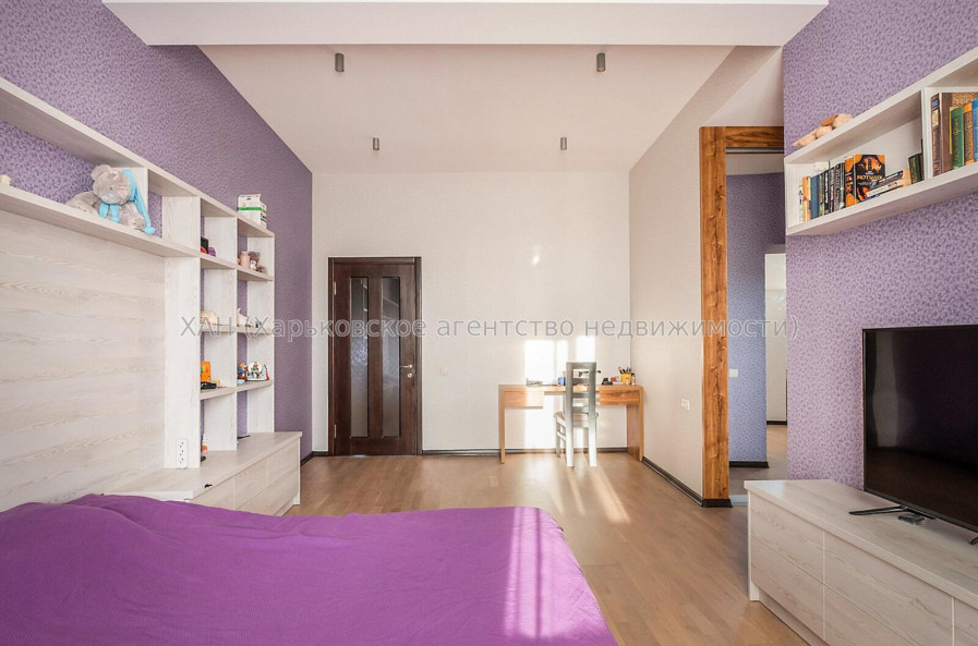 Продам будинок, Алексеевская ул. , 420 м², 15 соток, капитальный ремонт 