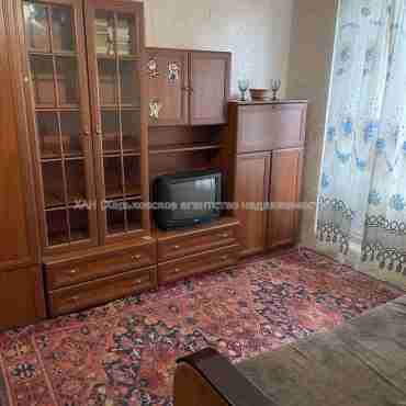Продам квартиру, Сергея Тимошенко ул. , 1 кім., 26 м², косметический ремонт 