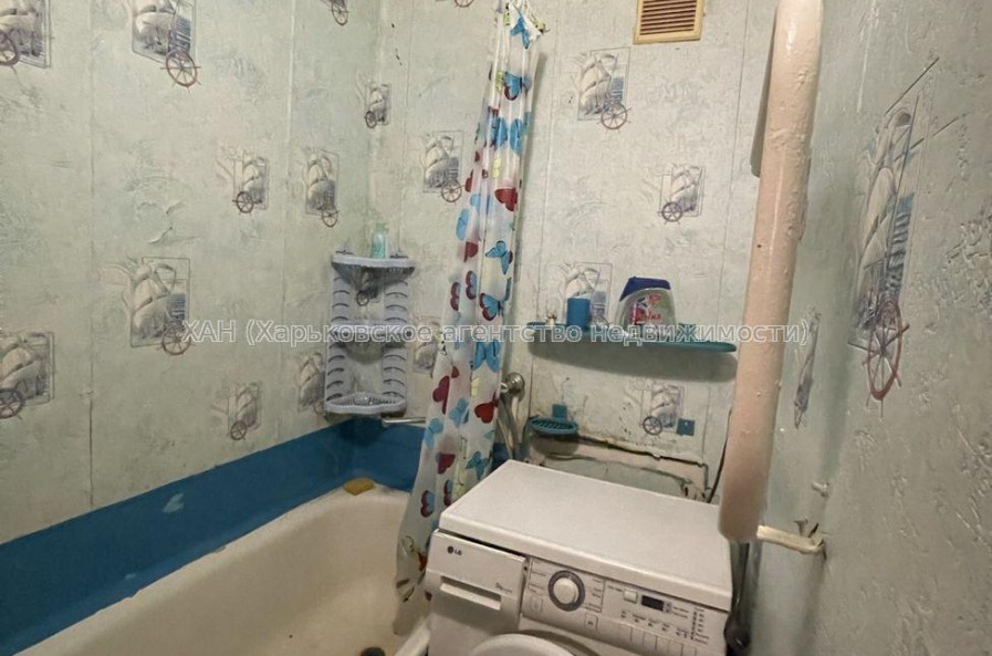 Продам квартиру, Сергея Тимошенко ул. , 1 кім., 26 м², косметический ремонт 