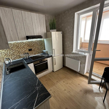 Сдам квартиру, Казакевича ул. , 1  ком., 35 м², евроремонт 