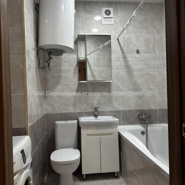 Сдам квартиру, Казакевича ул. , 1  ком., 35 м², евроремонт 