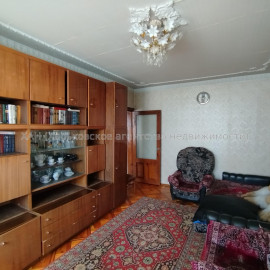 Сдам квартиру, Юбилейный просп. , 2  ком., 50 м², советский ремонт