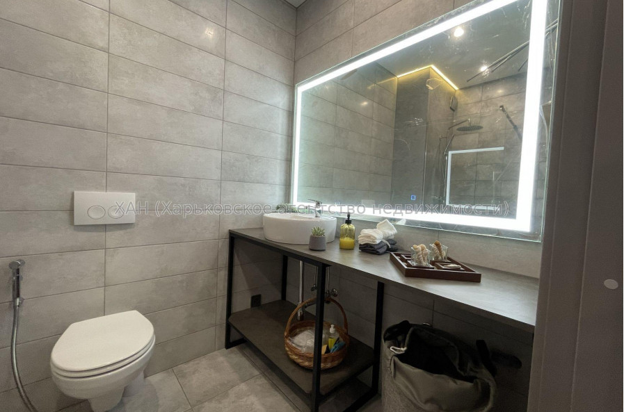 Продам квартиру, Героев Харькова просп. , 195 , 2  ком., 50 м², евроремонт 