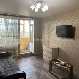 Продам квартиру, Академика Павлова ул. , 2  ком., 45.30 м², косметический ремонт