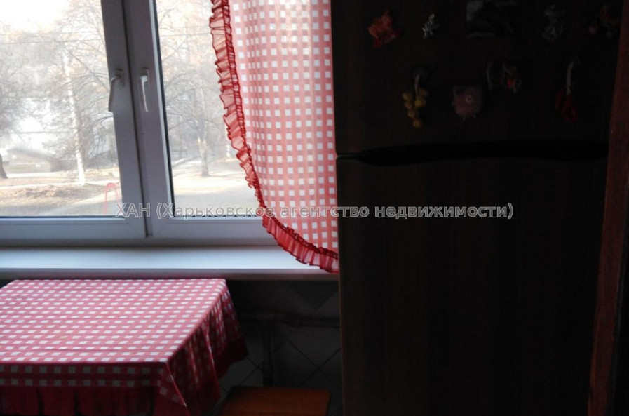 Сдам квартиру, Непокоренных ул. , 2  ком., 45 м², косметический ремонт 