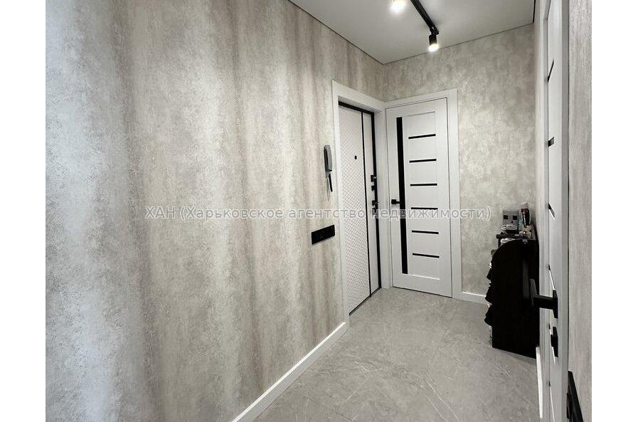 Продам квартиру, Аэрокосмический пр. , 3 кім., 67.90 м², евроремонт 