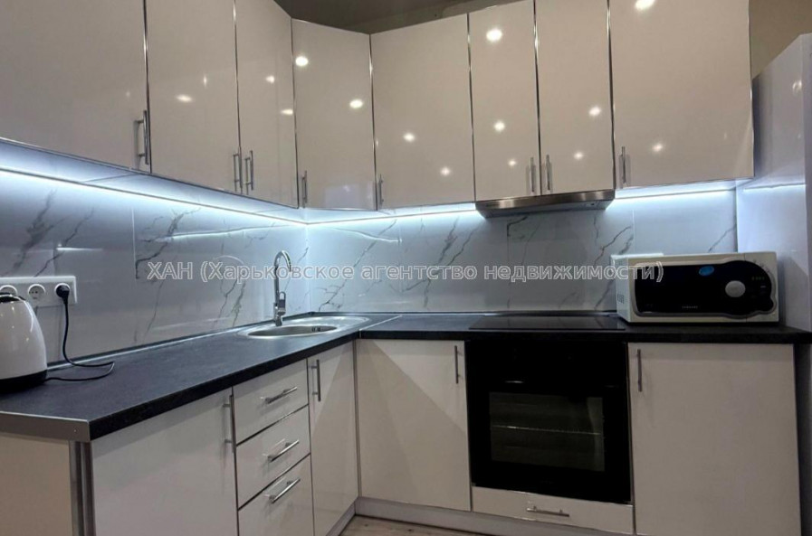 Продам квартиру, Шевченковский пер. , 1 кім., 33 м², евроремонт 