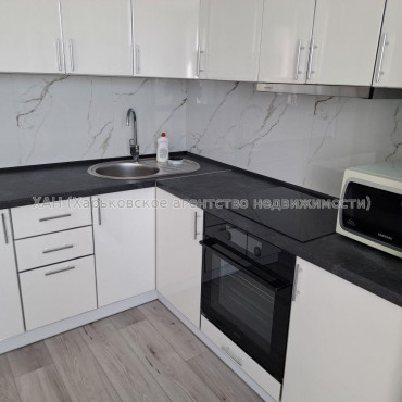 Продам квартиру, Шевченковский пер. , 1 кім., 33 м², евроремонт 