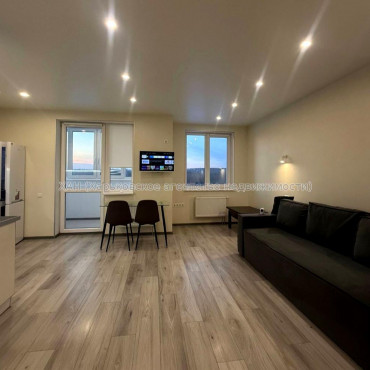 Продам квартиру, Шевченковский пер. , 1 кім., 33 м², евроремонт 