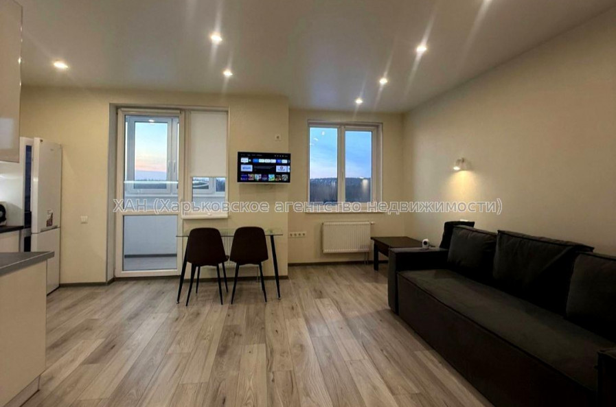 Продам квартиру, Шевченковский пер. , 1 кім., 33 м², евроремонт 