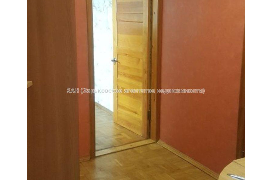 Продам квартиру, Валентиновская ул. , 2  ком., 46 м², косметический ремонт 
