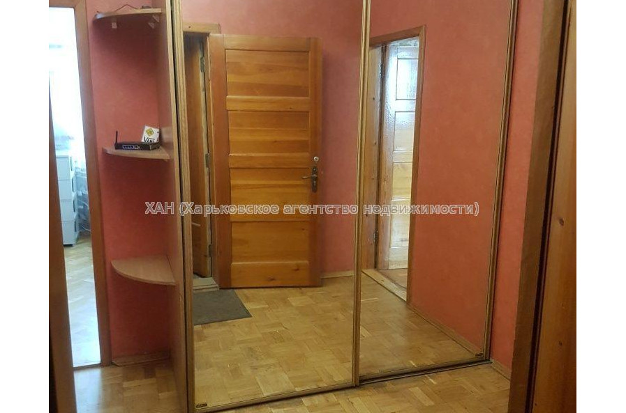 Продам квартиру, Валентиновская ул. , 2  ком., 46 м², косметический ремонт 