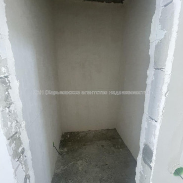 Продам квартиру, Шевченковский пер. , 1  ком., 44 м², без отделочных работ 