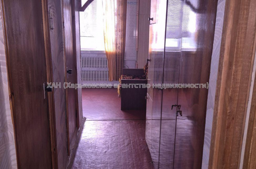 Продам квартиру, Соборности Украины ул. , 1 кім., 39 м², косметический ремонт 