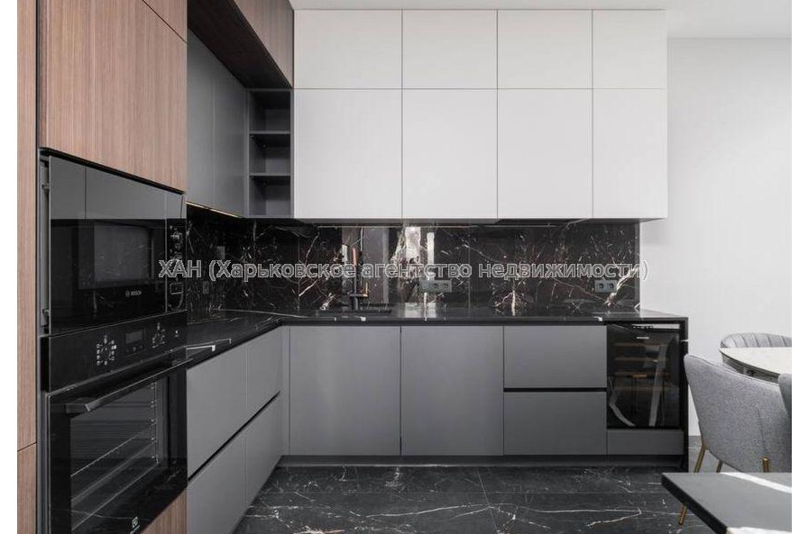Продам квартиру, Молочная ул. , 3 кім., 85 м², авторский дизайн 