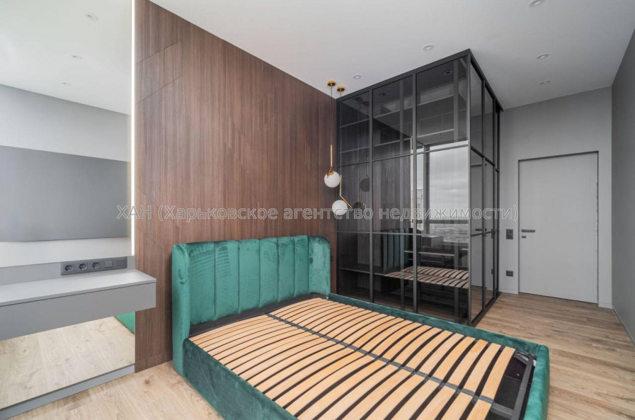 Продам квартиру, Молочная ул. , 3 кім., 85 м², авторский дизайн 