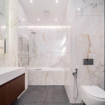 Продам квартиру, Молочная ул. , 3 кім., 85 м², авторский дизайн 