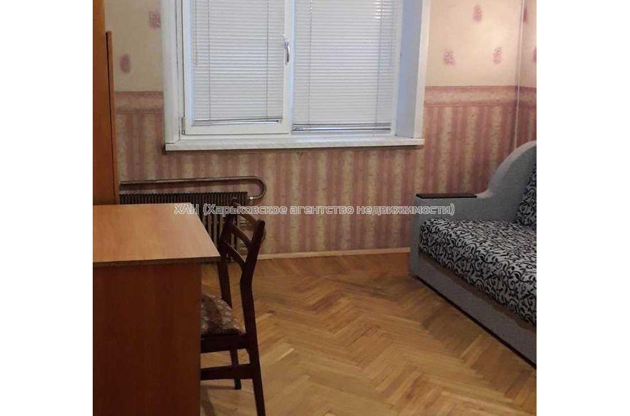 Продам квартиру, Дмитрия Коцюбайло ул. , 3  ком., 65 м², косметический ремонт 