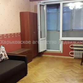 Продам квартиру, Дмитрия Коцюбайло ул. , 3  ком., 65 м², косметический ремонт