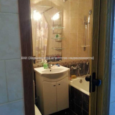 Продам квартиру, Дмитрия Коцюбайло ул. , 3  ком., 65 м², косметический ремонт 