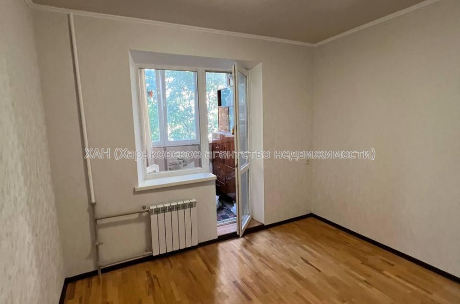 Продам квартиру, Ахсарова Энвера ул. , 4  ком., 69.60 м², капитальный ремонт 