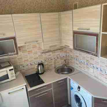 Продам квартиру, Ахсарова Энвера ул. , 3  ком., 69.60 м², капитальный ремонт 