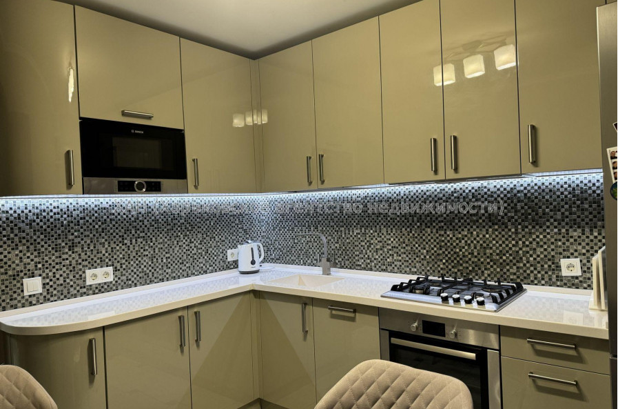 Продам квартиру, Астрономическая ул. , 1 кім., 34 м², евроремонт 