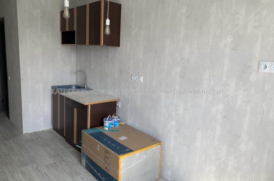 Продам квартиру, Веселая ул. , 1  ком., 19 м², капитальный ремонт 