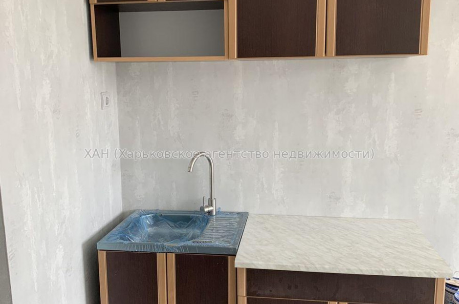 Продам квартиру, Веселая ул. , 1  ком., 19 м², капитальный ремонт 