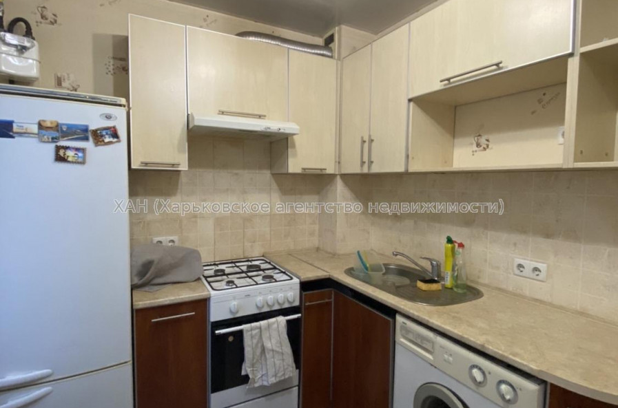 Сдам квартиру, Непокоренных ул. , 1  ком., 34 м², капитальный ремонт 
