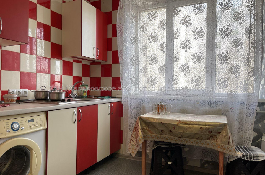 Продам квартиру, Байрона пр-т , 1  ком., 25.90 м², косметический ремонт 