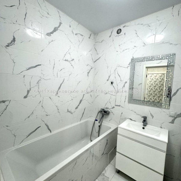 Продам квартиру, Шевченковский пер. , 1  ком., 35 м², капитальный ремонт 