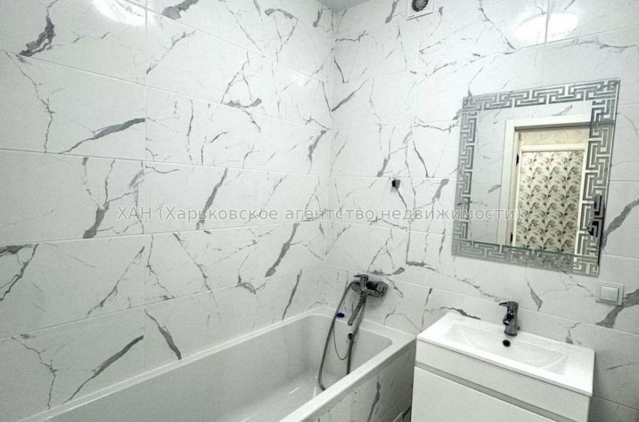 Продам квартиру, Шевченковский пер. , 1  ком., 35 м², капитальный ремонт 