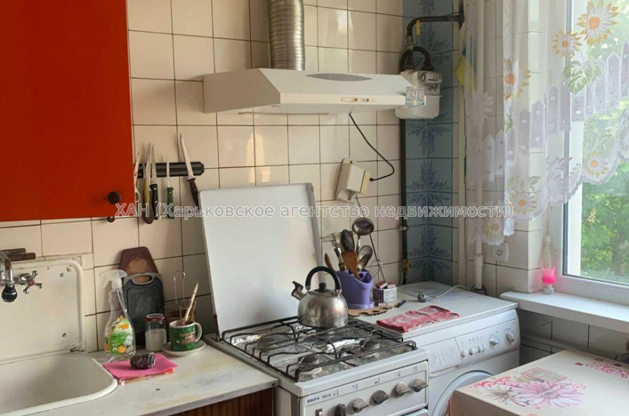 Продам квартиру, Юбилейный просп. , 3 кім., 67 м², косметический ремонт 