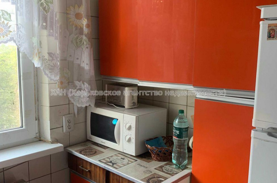 Продам квартиру, Юбилейный просп. , 3 кім., 67 м², косметический ремонт 