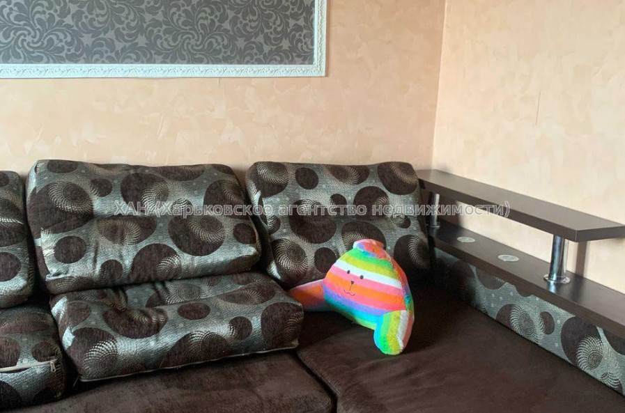 Продам квартиру, Юбилейный просп. , 3 кім., 67 м², косметический ремонт 