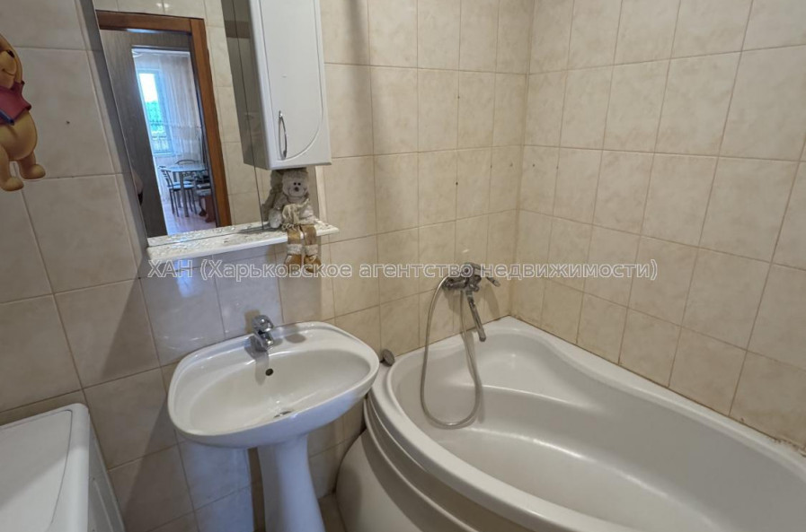 Продам квартиру, 2 кім., 75 м², косметический ремонт 