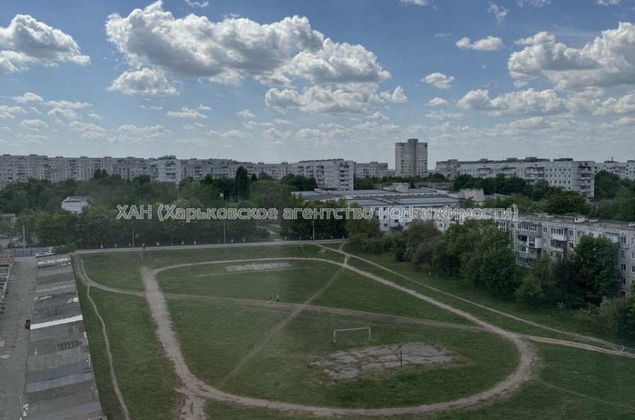 Продам квартиру, Тракторостроителей просп. , 94, корп. В , 2  ком., 76.90 м², косметический ремонт 