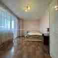 Продам квартиру, 2 кім., 75 м², косметический ремонт 