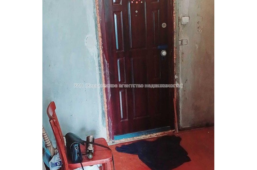 Продам квартиру, 92-й бригады ул. , 1  ком., 38 м², советский ремонт 