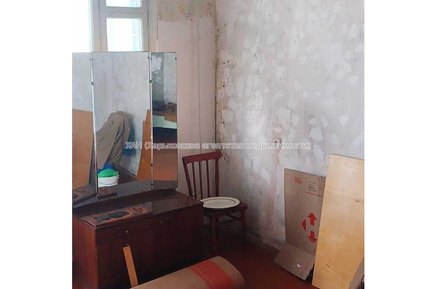 Продам квартиру, 92-й бригады ул. , 1  ком., 38 м², советский ремонт 