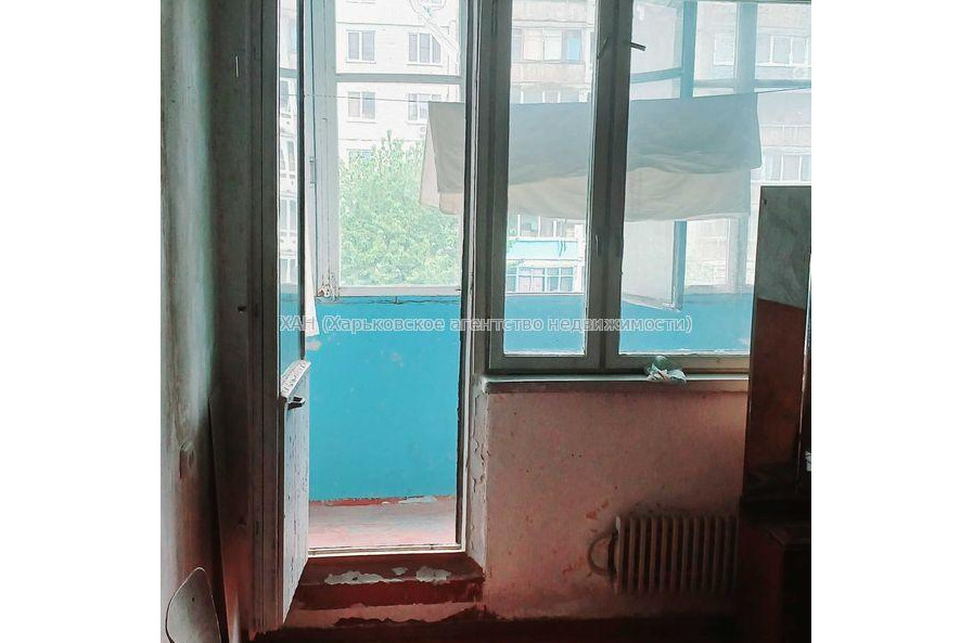 Продам квартиру, 92-й бригады ул. , 1  ком., 38 м², советский ремонт 