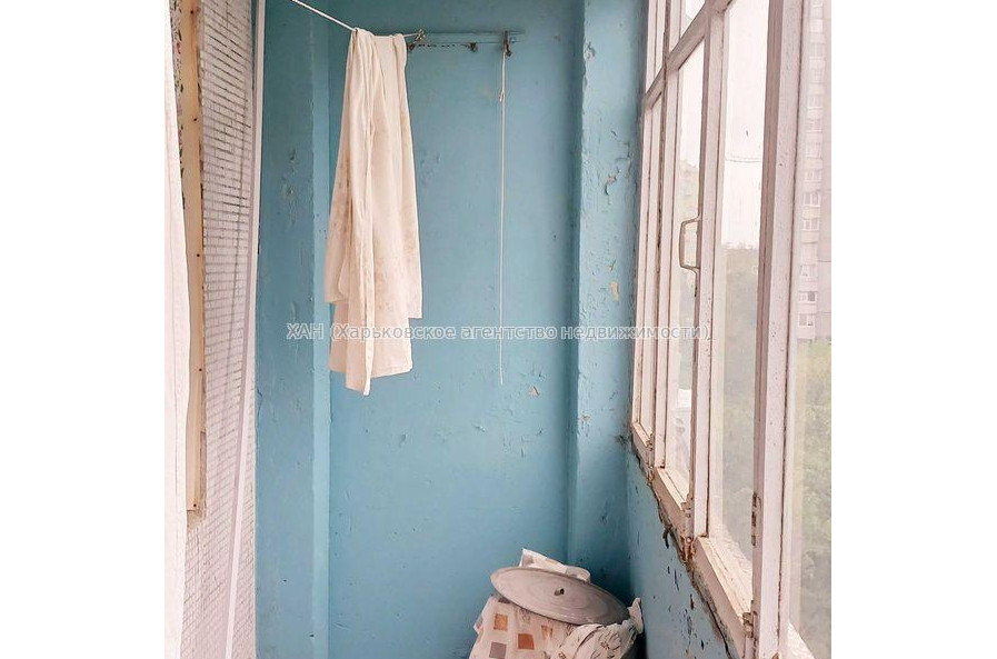 Продам квартиру, 92-й бригады ул. , 1  ком., 38 м², советский ремонт 