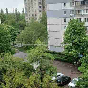 Продам квартиру, 92-й бригады ул. , 1  ком., 38 м², советский ремонт 