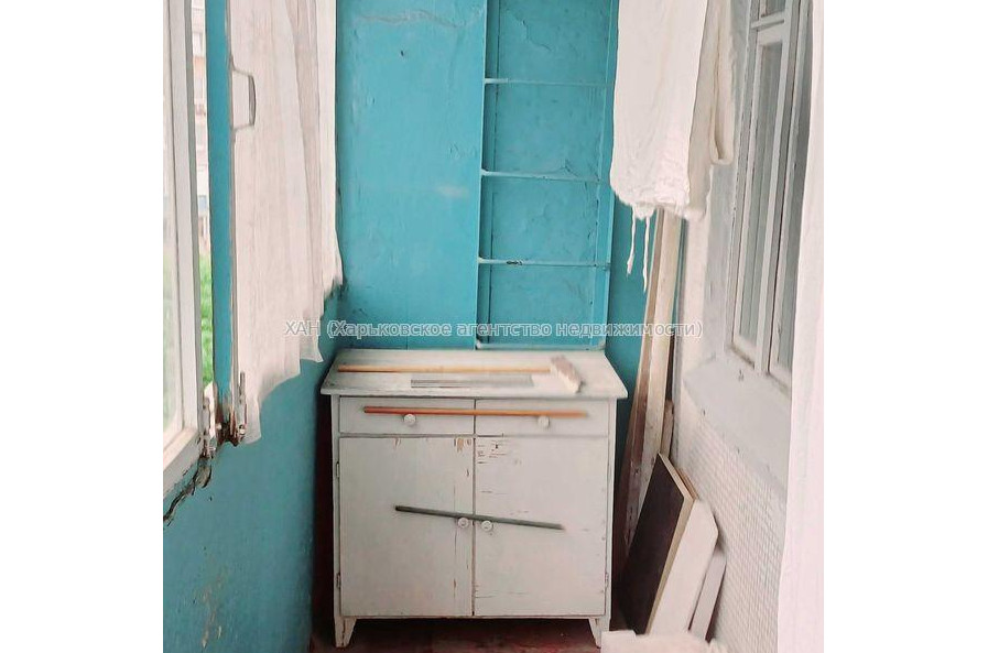 Продам квартиру, 92-й бригады ул. , 1  ком., 38 м², советский ремонт 