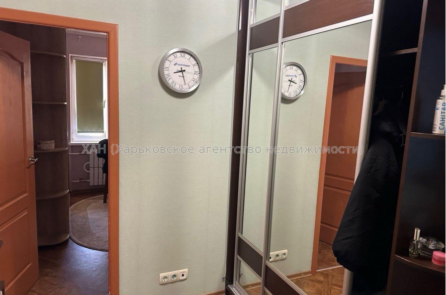 Продам квартиру, Аэрокосмический пр. , 3 кім., 60.20 м², косметический ремонт 