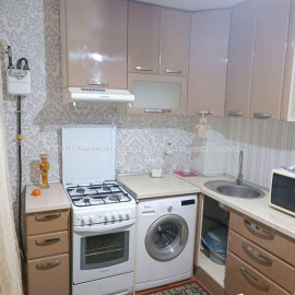Сдам квартиру, Юбилейный просп. , 1  ком., 32.50 м², косметический ремонт