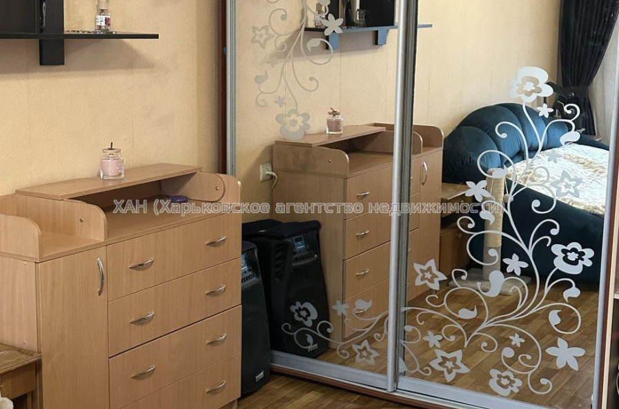 Продам квартиру, Тракторостроителей просп. , 1 кім., 39 м², советский ремонт 