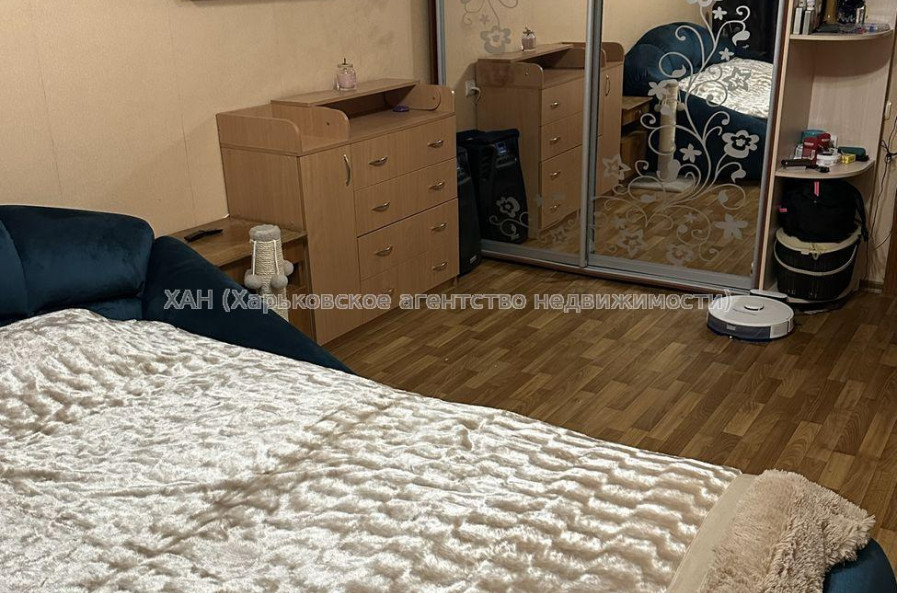 Продам квартиру, Тракторостроителей просп. , 1 кім., 39 м², советский ремонт 